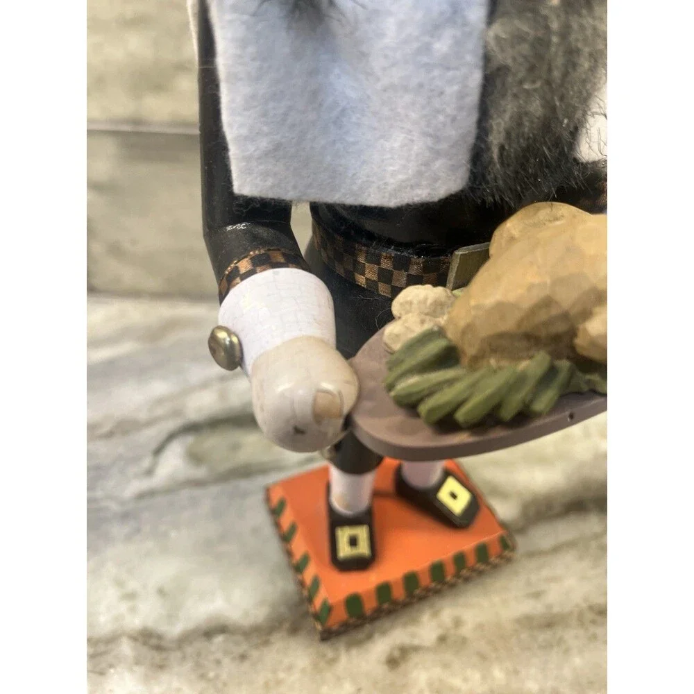 Vintage BRN Designs Nutcracker Pilgrim Holding Turkey Thanksgiving Decor 11.5”